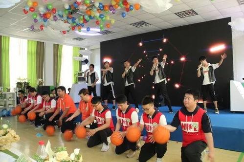 老师爆料撒花视频,校园温馨瞬间感动网友