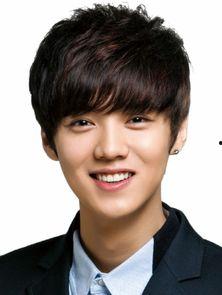 男明星小鲜肉照片,探寻男明星的青春魅力瞬间