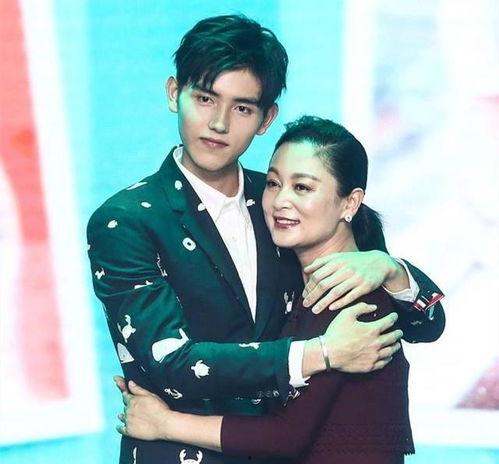 娱乐吃瓜博主陈飞宇视频